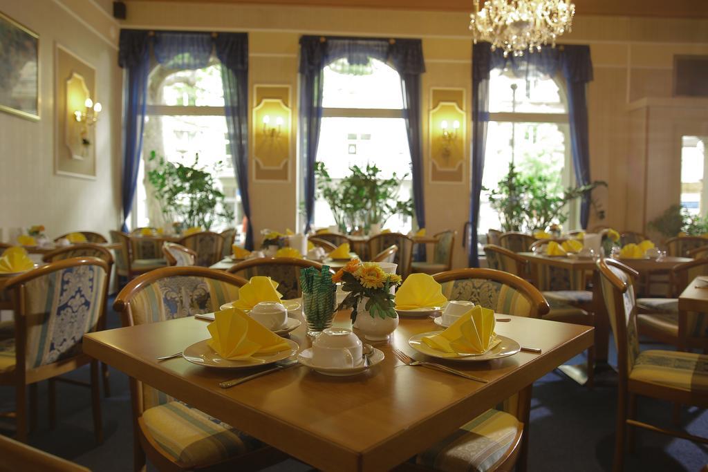 Hotel Koenigshof Майнц Екстериор снимка