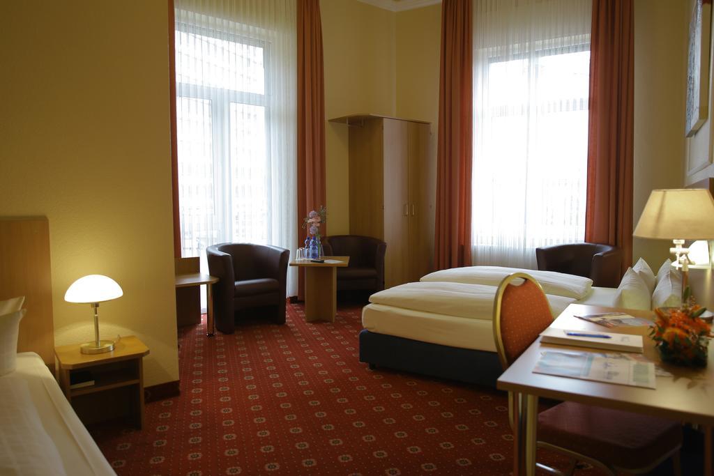 Hotel Koenigshof Майнц Екстериор снимка